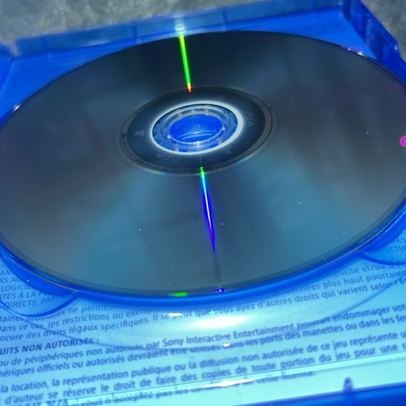 #219-(EUC)Maneater Playstation 4 game disc. Perfect condition no scratches. - Picture 4 of 5